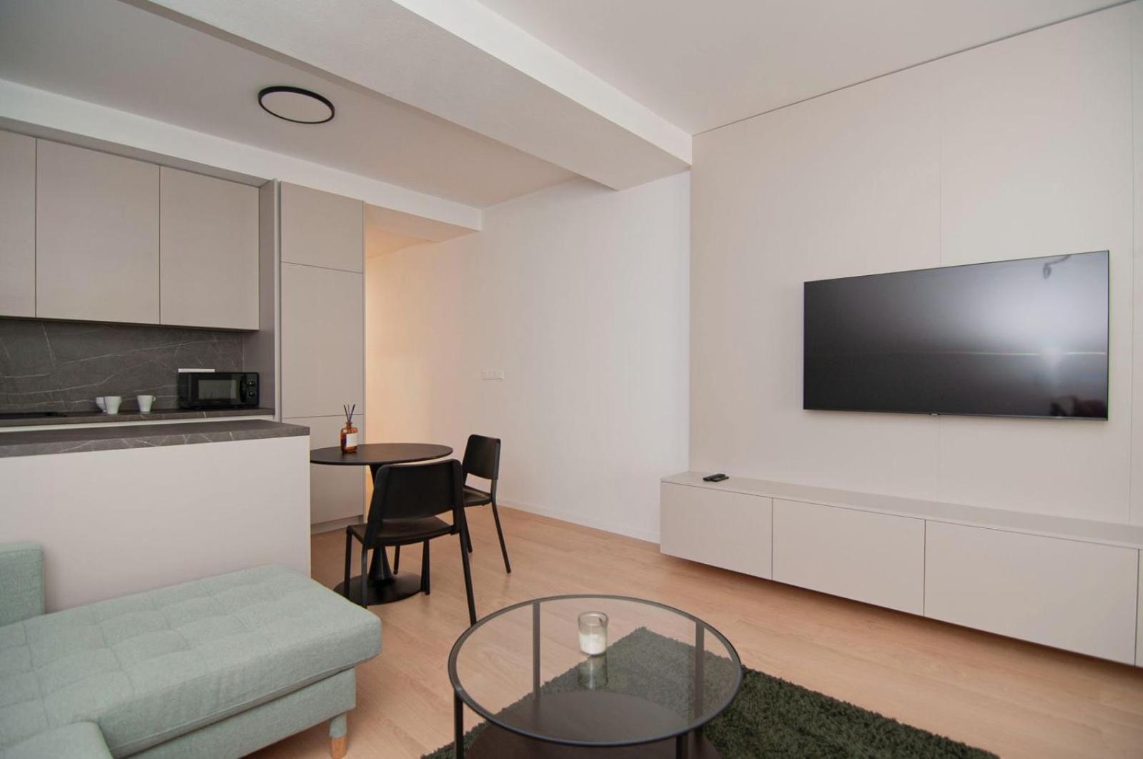 Beautiful Apartment In The City Center Bratislava Exterior photo